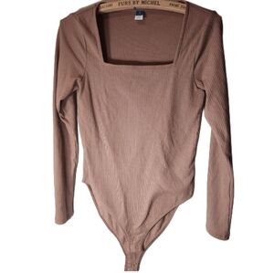 Ribbed‎ Long Sleeve Bodysuit - Brown